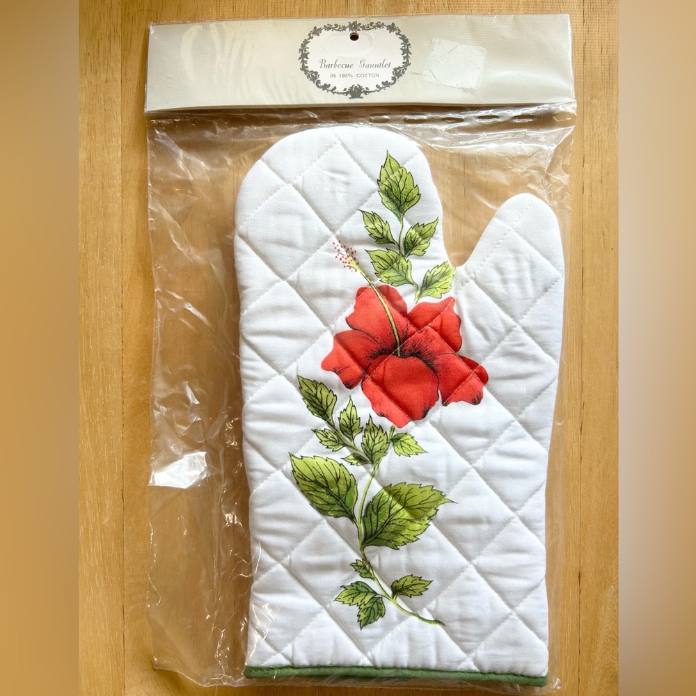 irishgold Barbecue Gauntlet Oven Mitt Red Floral Ireland NEW RARE‎ Potholder
